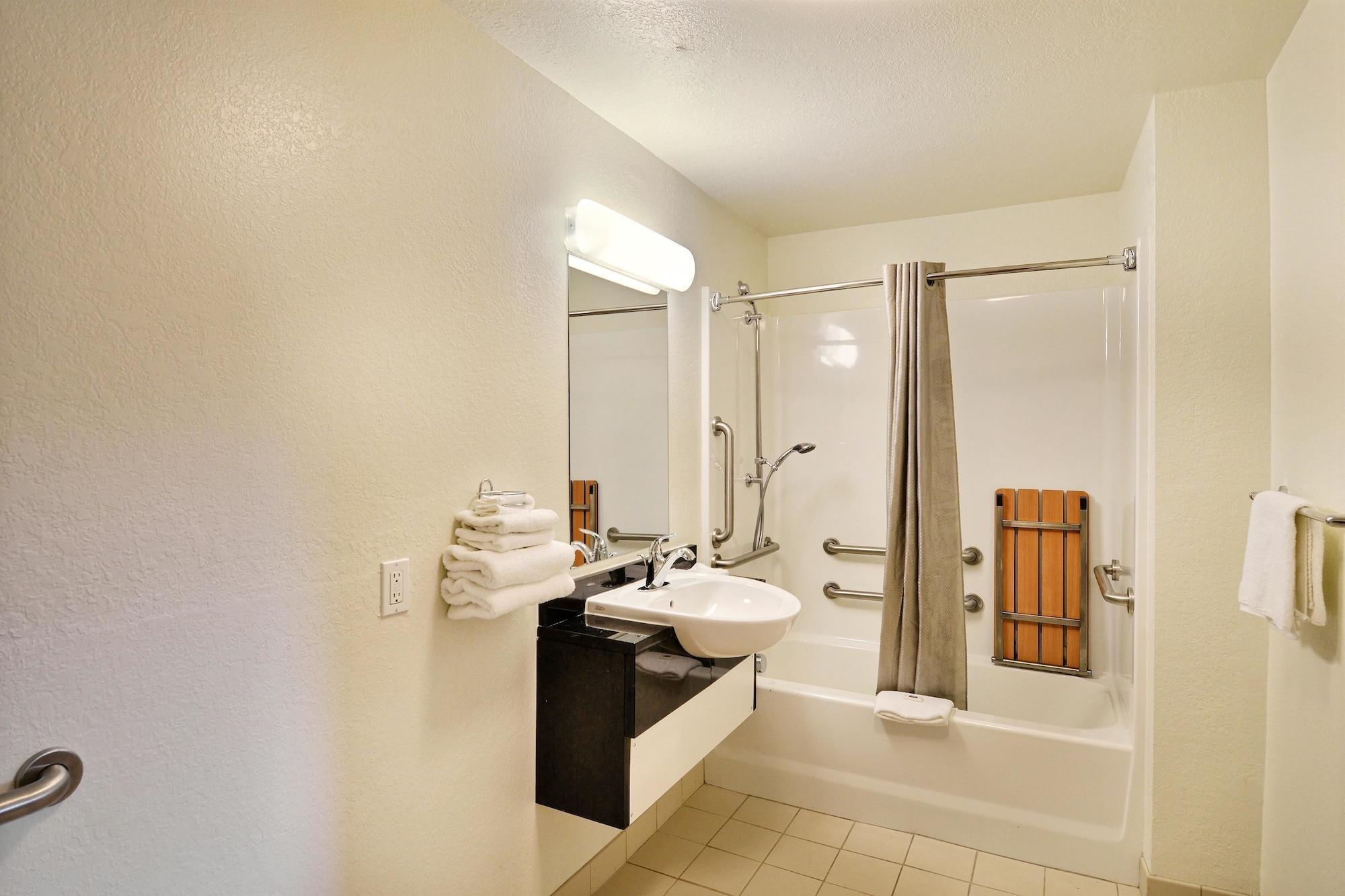 Travelodge By Wyndham Brattleboro Vt Eksteriør bilde