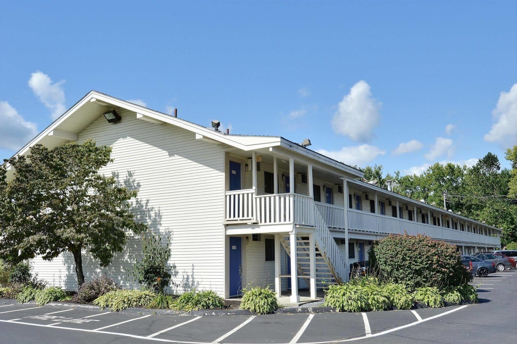Travelodge By Wyndham Brattleboro Vt Eksteriør bilde