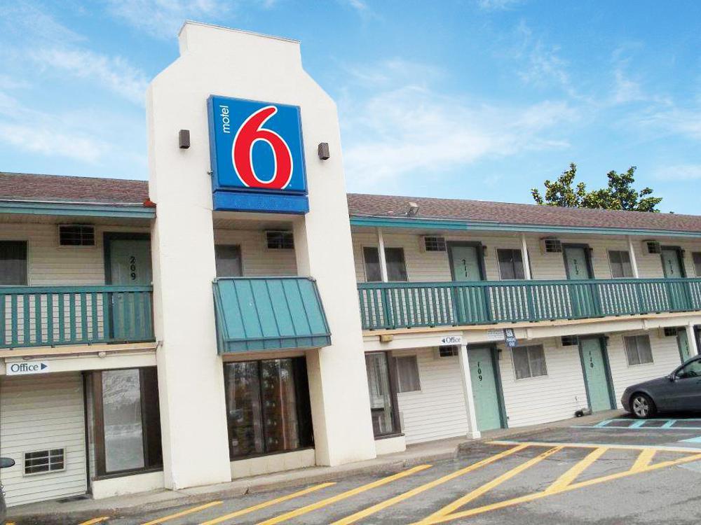 Travelodge By Wyndham Brattleboro Vt Eksteriør bilde