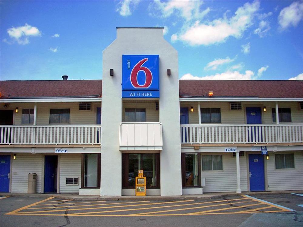 Travelodge By Wyndham Brattleboro Vt Eksteriør bilde