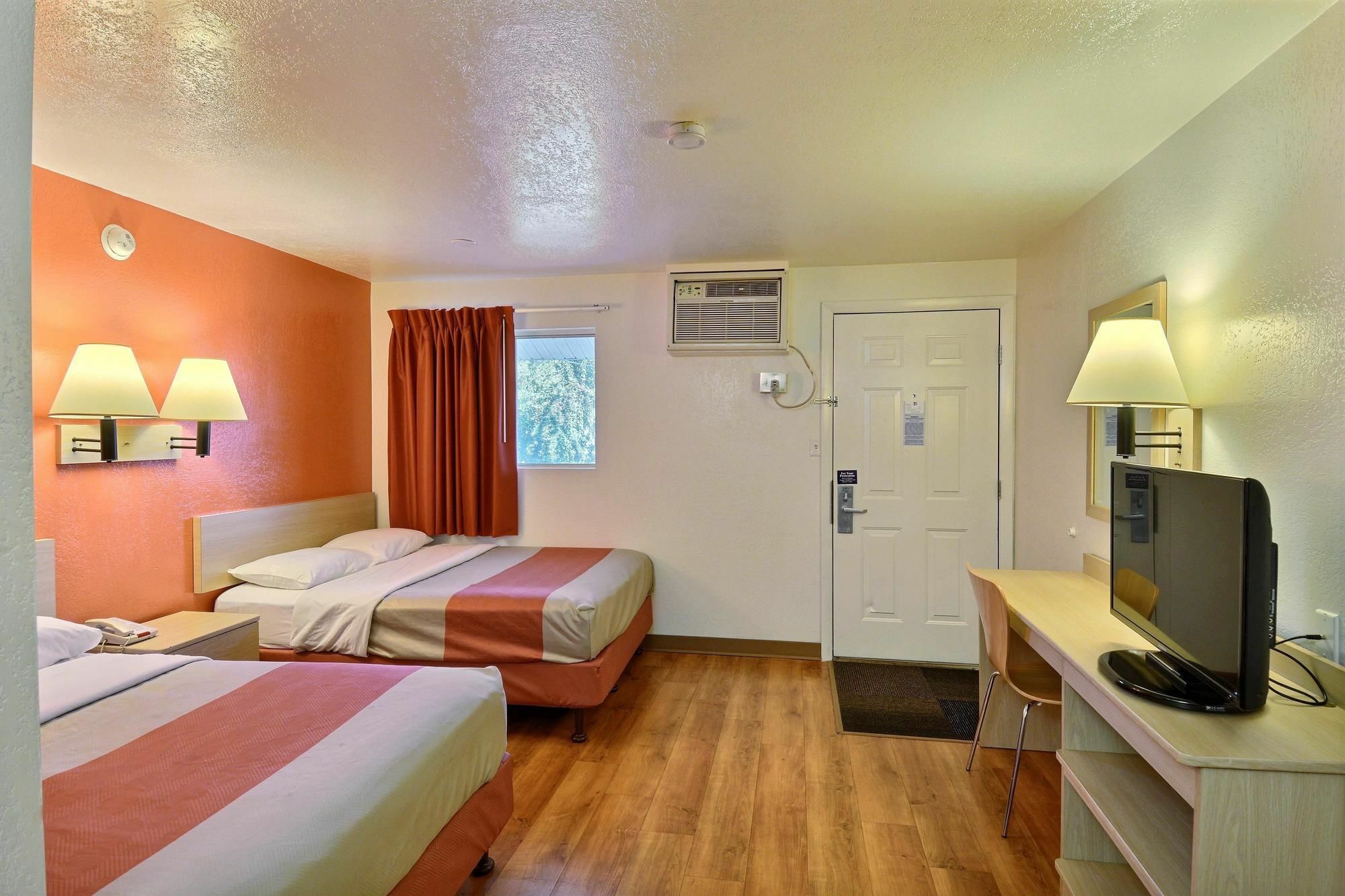 Travelodge By Wyndham Brattleboro Vt Eksteriør bilde